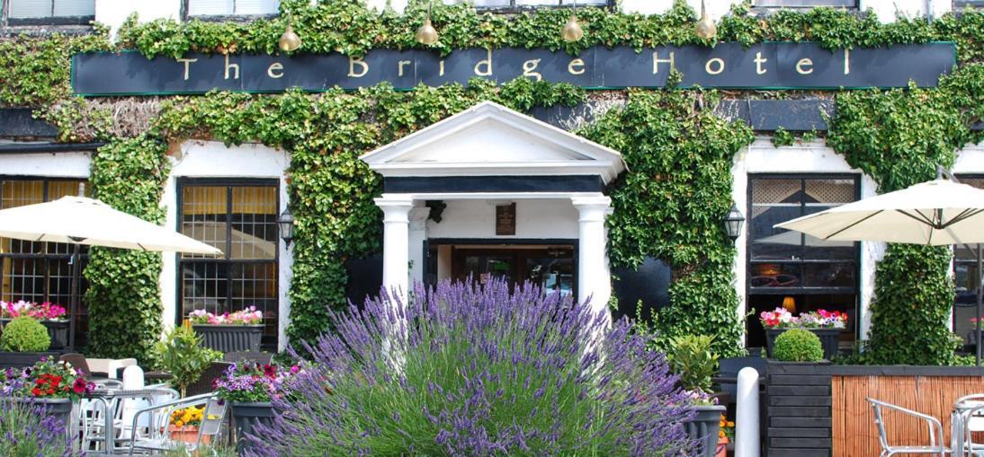 The Bridge Hotel Thrapston  Exteriör bild